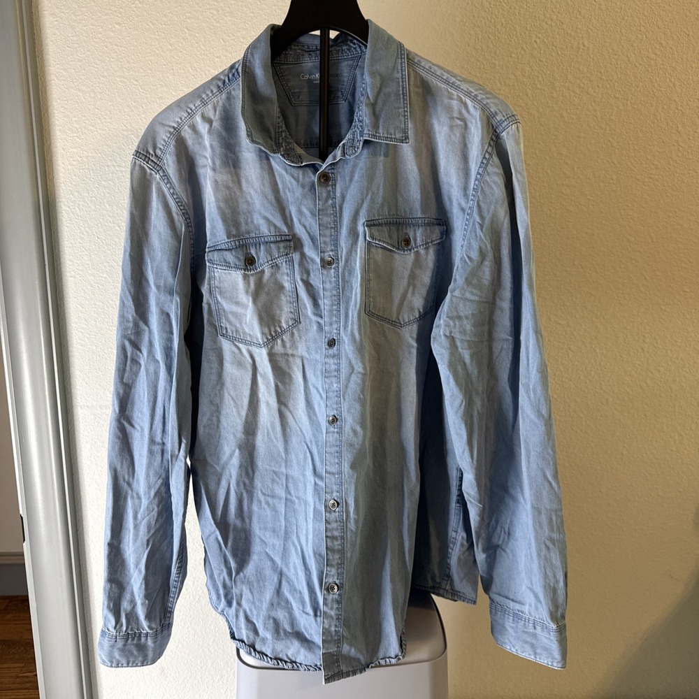 Calvin Klein Chambray Button Down Denim Shirt Size M